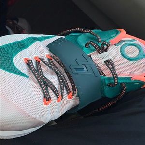 Kd 7 Easy Money .. Size/ 11.5